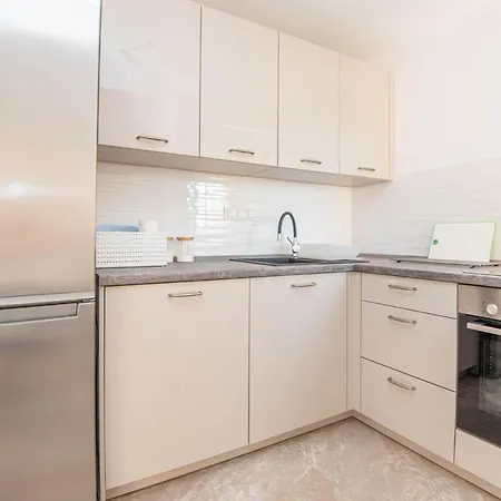 Apartment Pajo 2