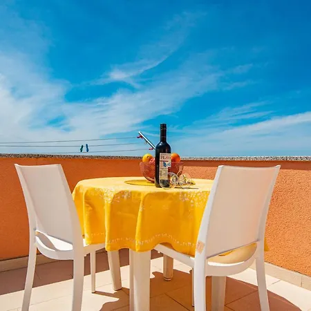 アパート Pajo 2 プリモシュテン