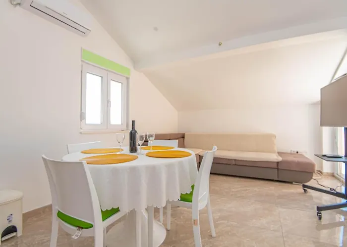 Pajo 2 פרימוסטן